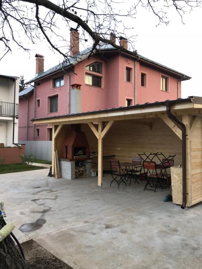 Aparthotel Aleria De Piatra Piatra Neamţ Exterior foto